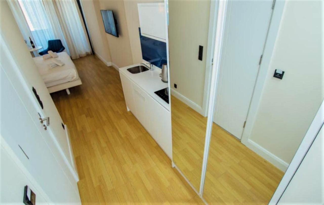 Orbi City Sea View - Special Category Aparthotel Batumi Ngoại thất bức ảnh